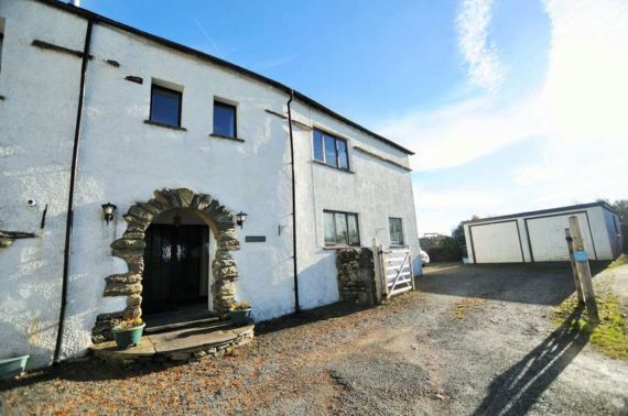 4 Bedroom Semi-Detac...